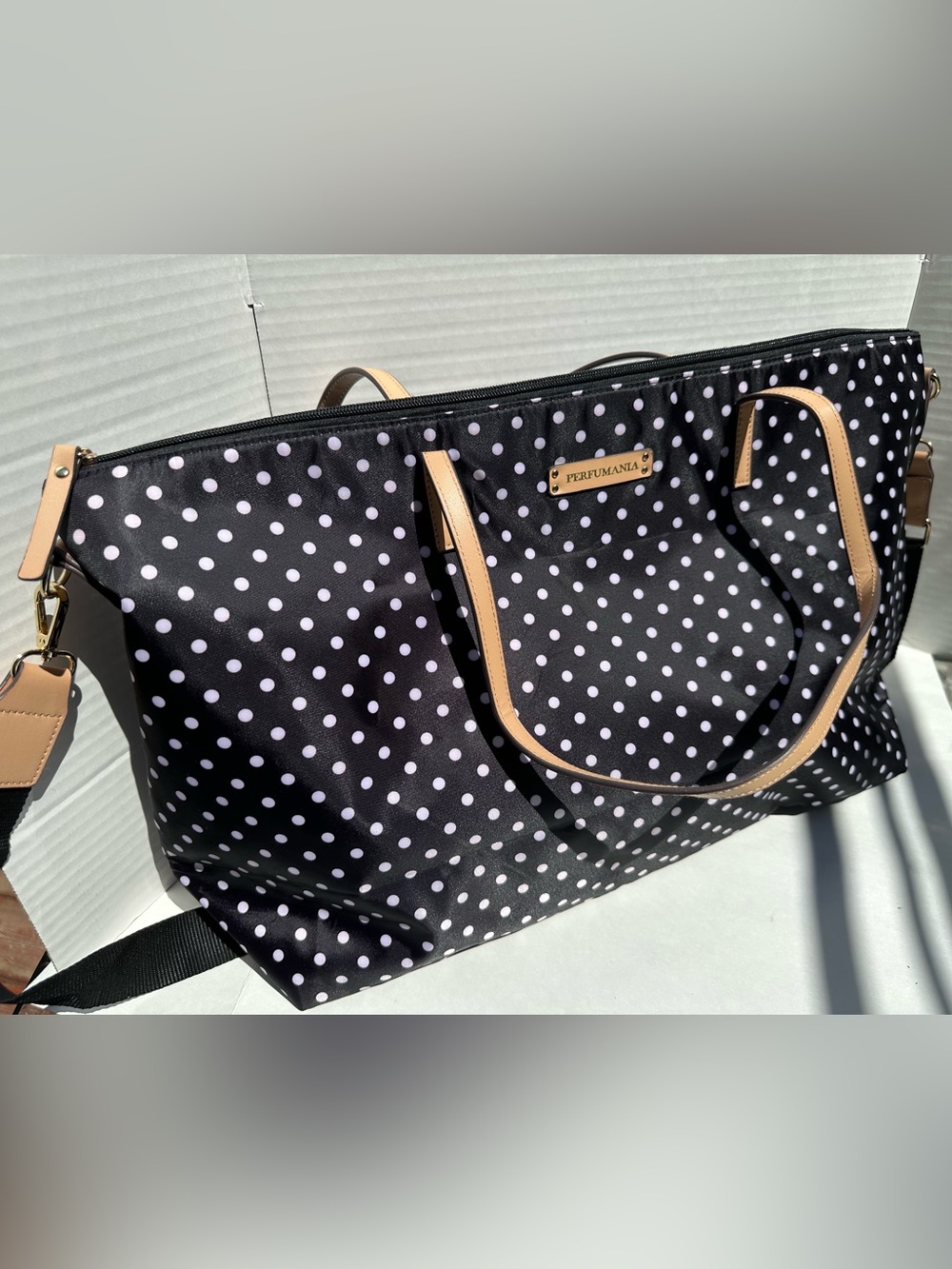 Perfumania Polka Dot Weekender Hanging Travel Bag Zipper Black Tan Straps